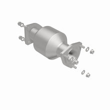 Load image into Gallery viewer, MagnaFlow Direct Fit Catalytic Converter OEM 13-17 Honda Accord L4 2.4 Underbody
