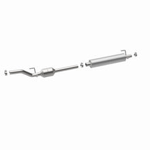 Load image into Gallery viewer, MagnaFlow Direct Fit Catalytic Converter 2002-2006 Sprinter 2500 2.7 L Underbody