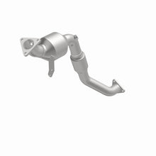Load image into Gallery viewer, MagnaFlow Direct Fit Catalytic Converter 2007-2010 Q7 V6 3.6 OEM Underbody