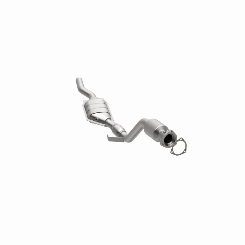 MagnaFlow Direct Fit Catalytic Converter 03 Volkswagen Passat 2.8L