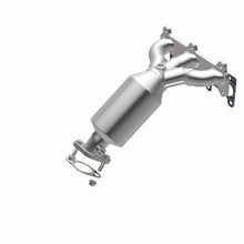 Load image into Gallery viewer, MagnaFlow Direct Fit Catalytic Converter 05-08 Hyundai Tucson/Kia Sportage 2.7 L P/S Manifold AWD