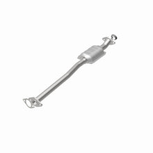 Load image into Gallery viewer, MagnaFlow Direct Fit Catalytic Converter Chevrolet-Geo 2001