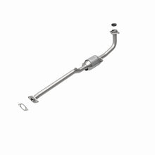 Load image into Gallery viewer, MagnaFlow Direct Fit Catalytic Converter 95-96 Geo Metro 1.0L