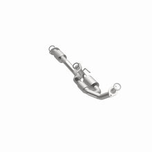 Load image into Gallery viewer, MagnaFlow Direct Fit Catalytic Converter 97-01 Toyota Camry 3.0L / 96-98 Lexus ES300 3.0L