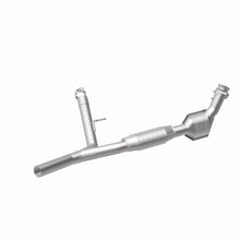 Load image into Gallery viewer, MagnaFlow Direct Fit Catalytic Converter 04-05 Ford F-150 5.4L P/S 2WD (Excl 04 Heritage Edition)