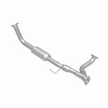Load image into Gallery viewer, MagnaFlow Direct Fit Catalytic Converter 96-97 3.2L Passport D/S A/T