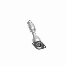 Load image into Gallery viewer, MagnaFlow Direct Fit Catalytic Converter 07-12 Nissan Versa 1.8L