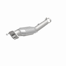 Load image into Gallery viewer, MagnaFlow Direct Fit Catalytic Converter GM 01-02 2500 Passenger Side 6L