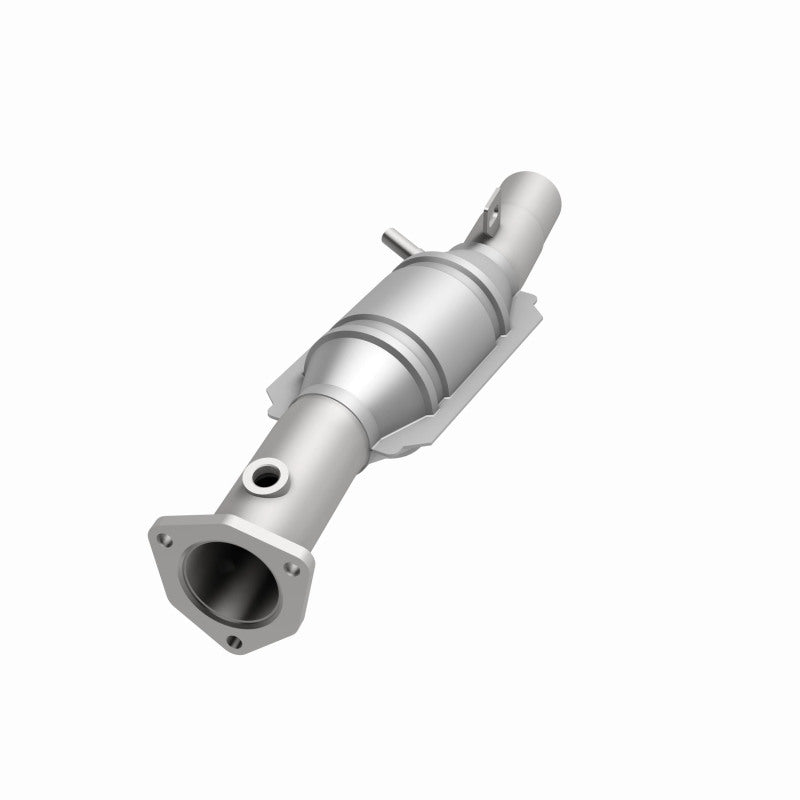 MagnaFlow Direct Fit Catalytic Converter 95 Volkswagen Golf 2.8L