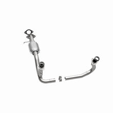 Load image into Gallery viewer, MagnaFlow Direct Fit Catalytic Converter 2000 S10 4.3L 4WD