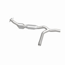 Load image into Gallery viewer, MagnaFlow Direct Fit Catalytic Converter 01-03 F150 5.4 Passenger Side OEM